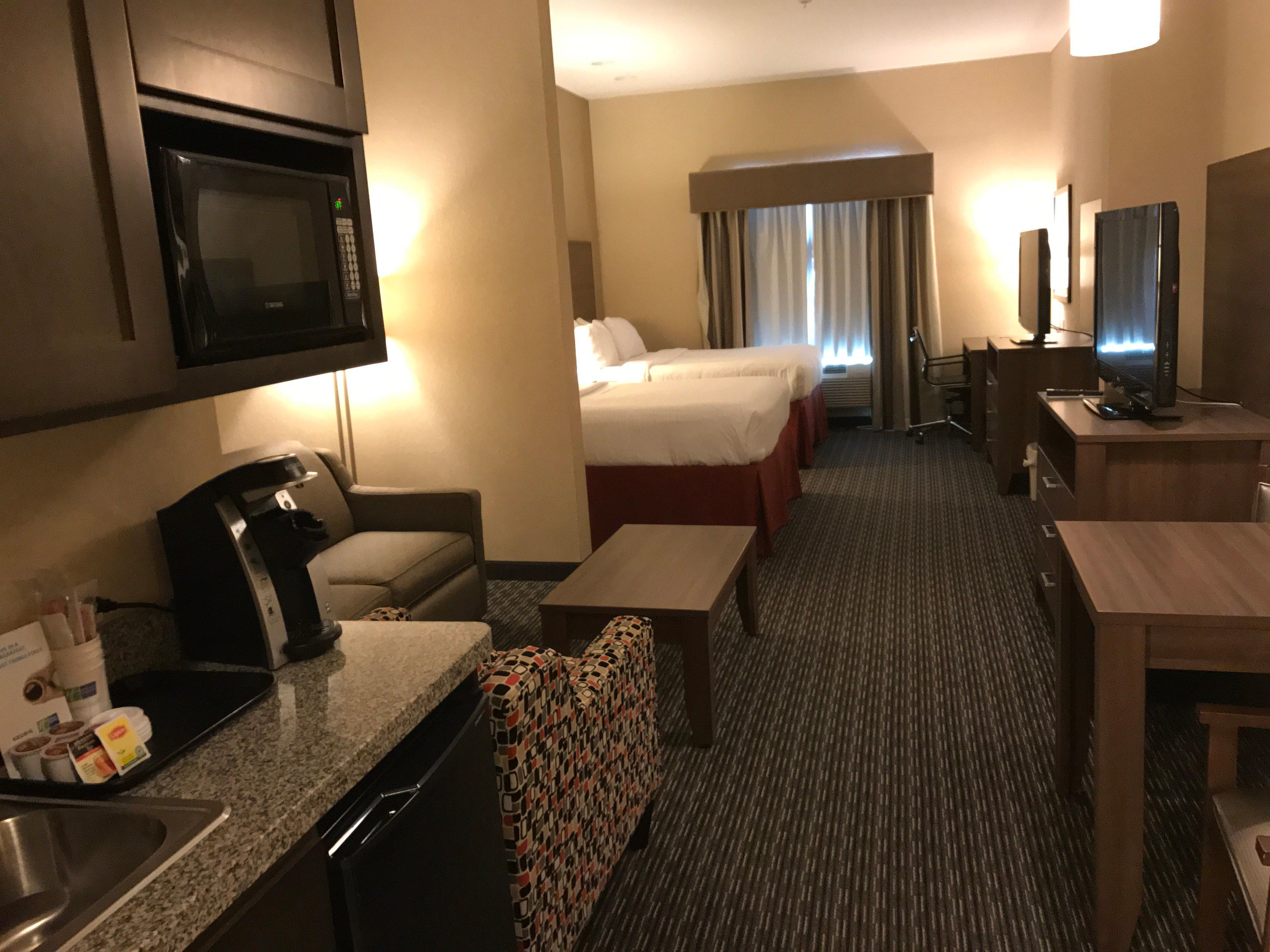 Holiday Inn Express & Suites Fredericksburg By Ihg Exteriör bild